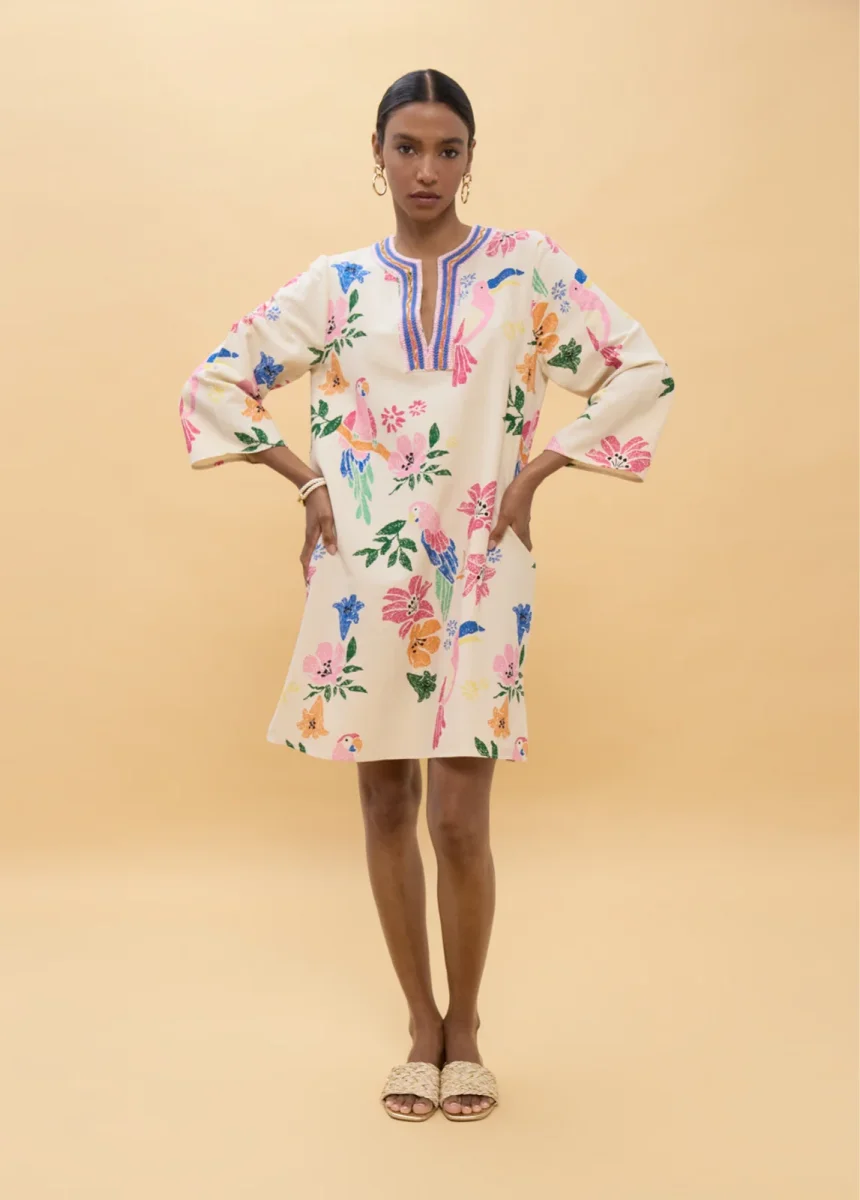 VESTIDO CURTO COM TEMA BOÊMIO E COLORIDO - LOLA CASADEMUNT - Image 3